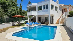 Villa for sale in Riviera del Sol with 4 bedrooms
