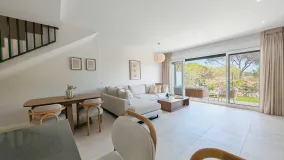 For sale town house with 4 bedrooms in Cala de Mijas