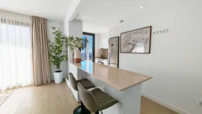 Apartamento en venta con 2 dormitorios en Estepona