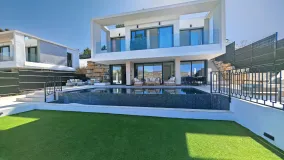 Se vende villa en Estepona