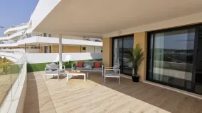 Buy apartment in Estepona