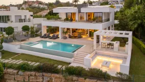 Villa a la venta en Nueva Andalucia