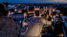 Villa con 8 dormitorios en venta en La Quinta