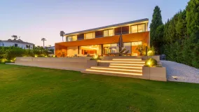 Villa for sale in Guadalmina Alta
