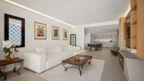 Apartamento a la venta en Marbella Ciudad con 3 dormitorios