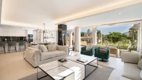 Se vende villa en Las Brisas