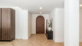 Ground floor apartment with 4 bedrooms for sale in Marbella Golden Mile