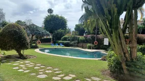 For sale apartment with 2 bedrooms in Guadalmina Alta