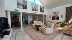 Magna Marbella, atico duplex en venta con 3 dormitorios