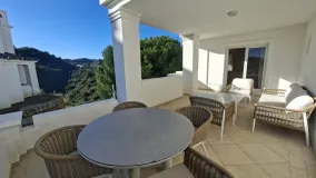 Apartment for sale in Aloha with 2 bedrooms