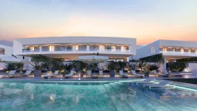 Se vende adosado con 4 dormitorios en El Campanario