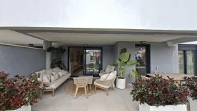 Se vende apartamento con 2 dormitorios en Estepona Centro