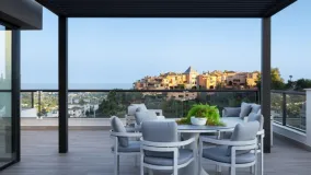 For sale Nueva Andalucia duplex penthouse with 3 bedrooms