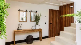 For sale Nueva Andalucia duplex penthouse with 3 bedrooms