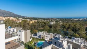 For sale Nueva Andalucia duplex penthouse with 3 bedrooms