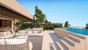 Ground floor apartment for sale in Benahavis with 4 bedrooms