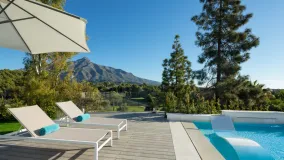 Se vende villa de 5 dormitorios en Aloha