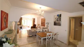 Apartamento a la venta en Magna Marbella de 2 dormitorios