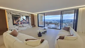 For sale Magna Marbella apartment with 3 bedrooms