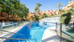 Town house in El Palmeral for sale