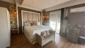 Comprar adosado en Valdeolletas con 4 dormitorios