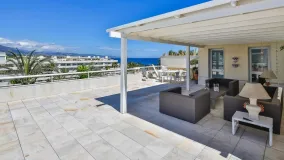 For sale penthouse in Los Granados with 3 bedrooms