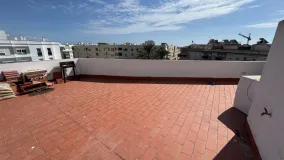 4 bedrooms penthouse in Estepona Centre for sale