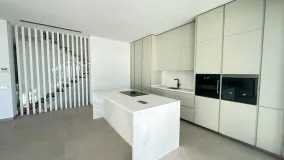 Buy La Fuente villa with 4 bedrooms