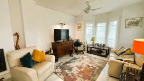 For sale ground floor apartment in Los Naranjos de Marbella with 3 bedrooms