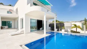 For sale villa in El Herrojo