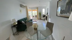 For sale 2 bedrooms apartment in Señorio de Aloha
