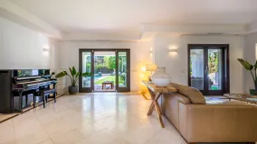 Casasola, villa de 5 dormitorios en venta