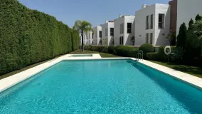 Town house for sale in Benahavis with 4 bedrooms
