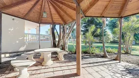 Villa en venta en La Resina Golf de 6 dormitorios