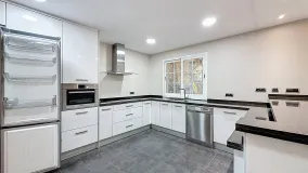 Villa en venta en La Resina Golf de 6 dormitorios