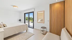 Villa for sale in Guadalmina Alta with 4 bedrooms