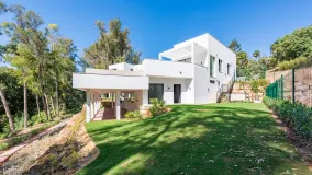 For sale 5 bedrooms villa in Zona F