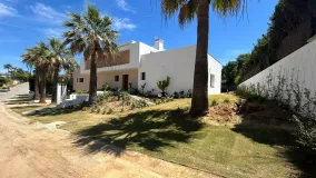 Buy 6 bedrooms villa in Sotogrande Costa Central