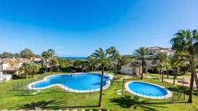 Duplex penthouse with 3 bedrooms for sale in San Roque Club