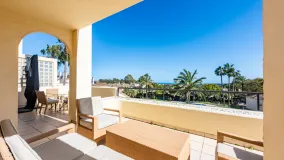 Duplex penthouse with 3 bedrooms for sale in San Roque Club