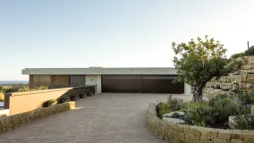 Villa for sale in La Reserva with 8 bedrooms