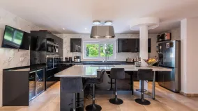 Villa for sale in Sotogrande Costa Central with 5 bedrooms