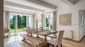 Villa for sale in Sotogrande Costa Central with 5 bedrooms