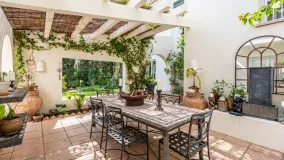 Villa for sale in Sotogrande Costa Central with 5 bedrooms