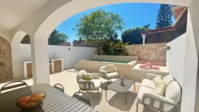 For sale town house with 4 bedrooms in San Pedro Playa