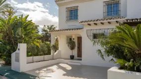 For sale town house with 4 bedrooms in San Pedro Playa