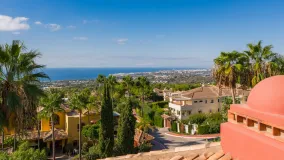 Se vende villa de 6 dormitorios en Sierra Blanca