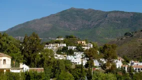 Benahavis Centro plot for sale