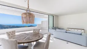 For sale 3 bedrooms penthouse in Marbella