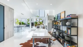 For sale town house with 4 bedrooms in Sierra Blanca